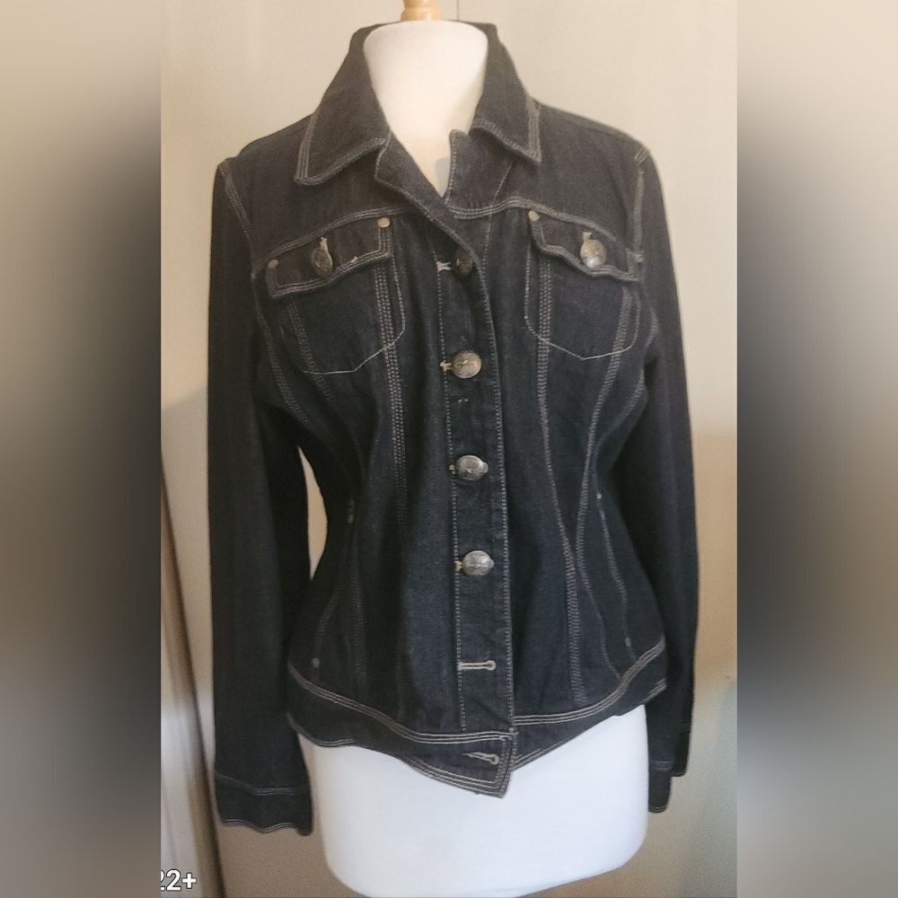 J55 Dress Barn Stylish Denim Jean Jacket Fitted Princess Seams Button Pockets